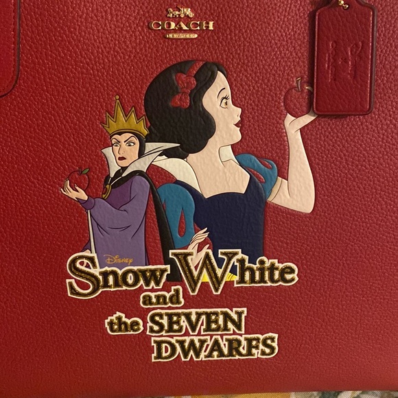 Coach Disney X Snow White Tote - Picture 2 of 12